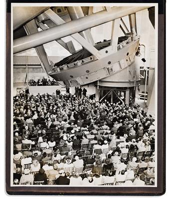 (CALIFORNIA.) Los Angeles Evening Herald Express Best News Photos of 1947 [and 1948].